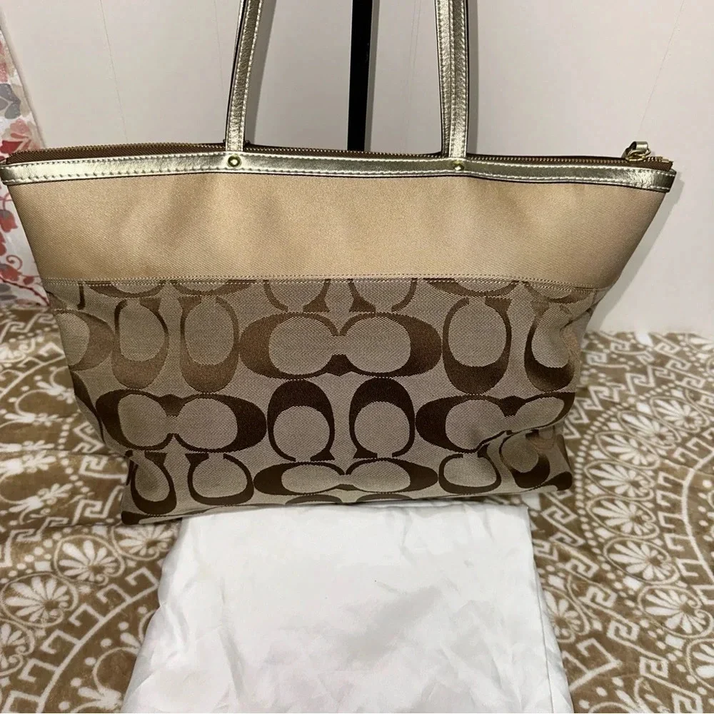 COACH TOTE M0726-11692 SIGNATURE PRINT CANVAS HAND BAG PURSE TAN DUST BAG - Picture 3 of 14